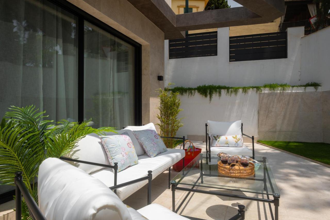 Apartamentos La Zagalilla Malaga Exterior photo